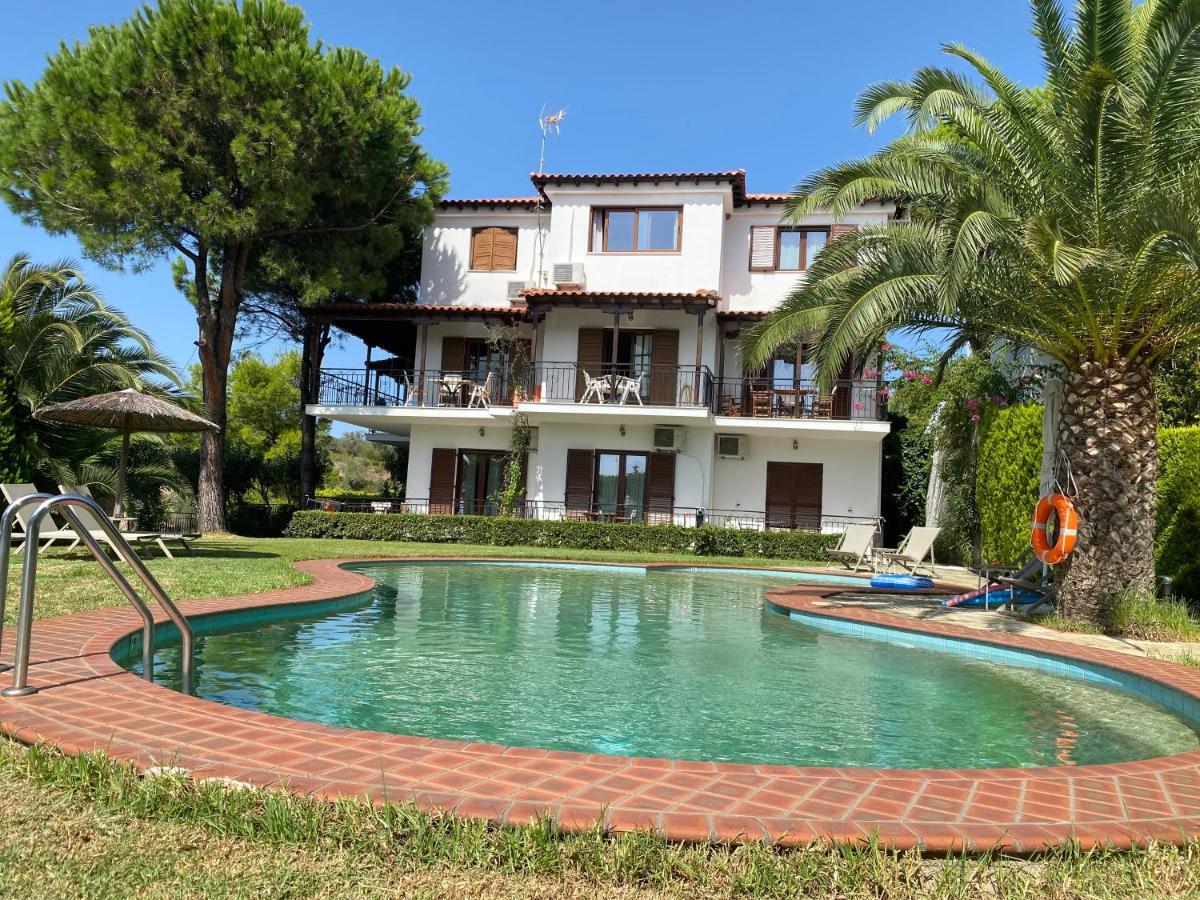 Villa Xanthippi Agia Paraskevi  Exterior photo
