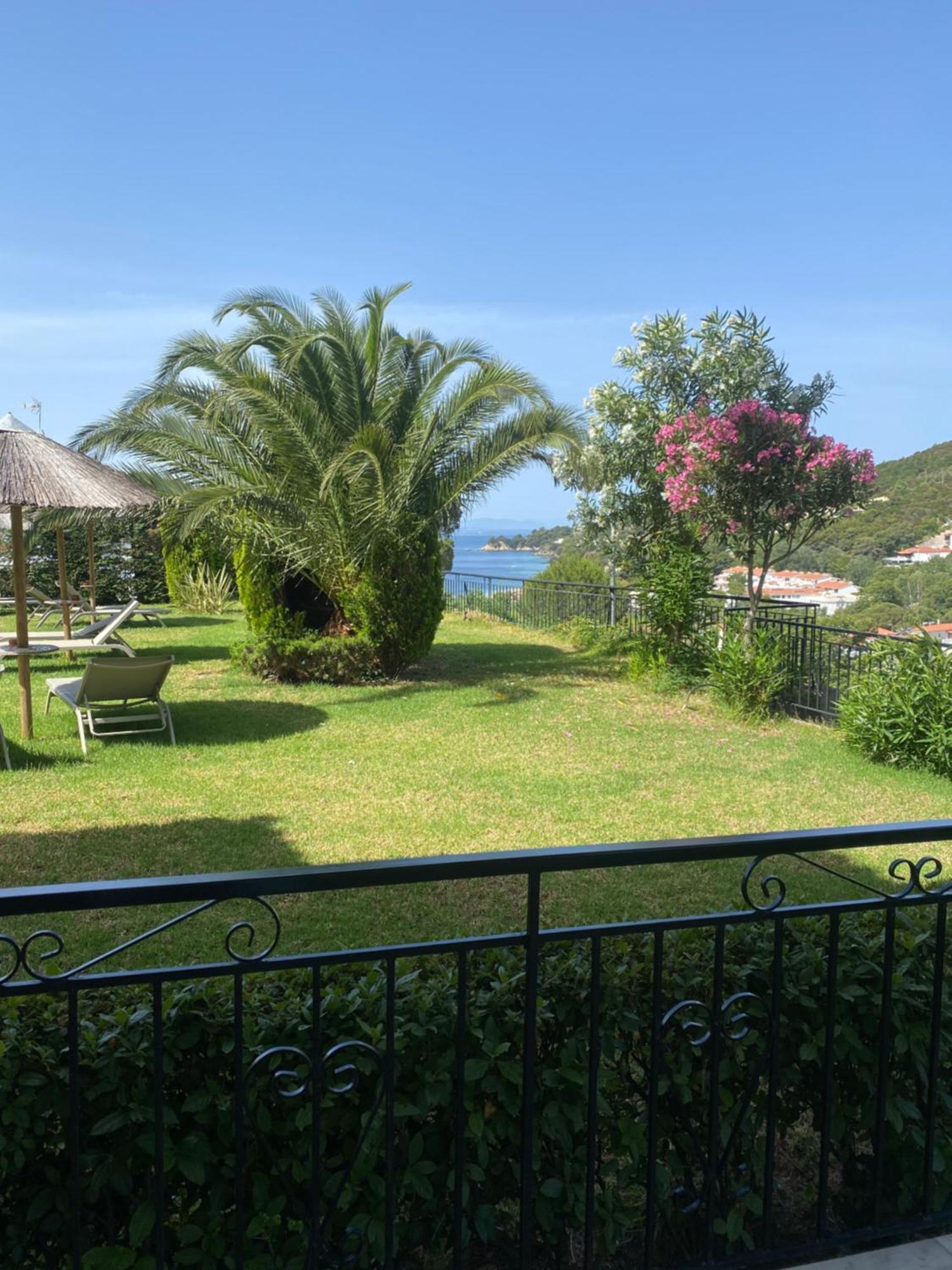 Villa Xanthippi Agia Paraskevi  Exterior photo